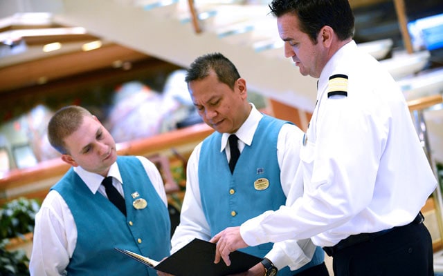 cruise ship cashier jobs